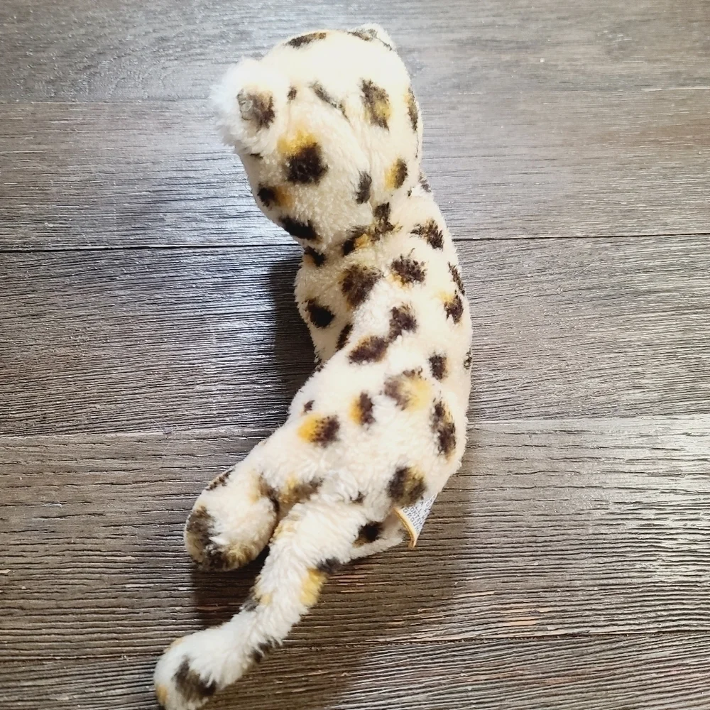 Vintage 70s 1976 R. Dakin Leopard Cheetah Cat Beanie Plush Green Eyes